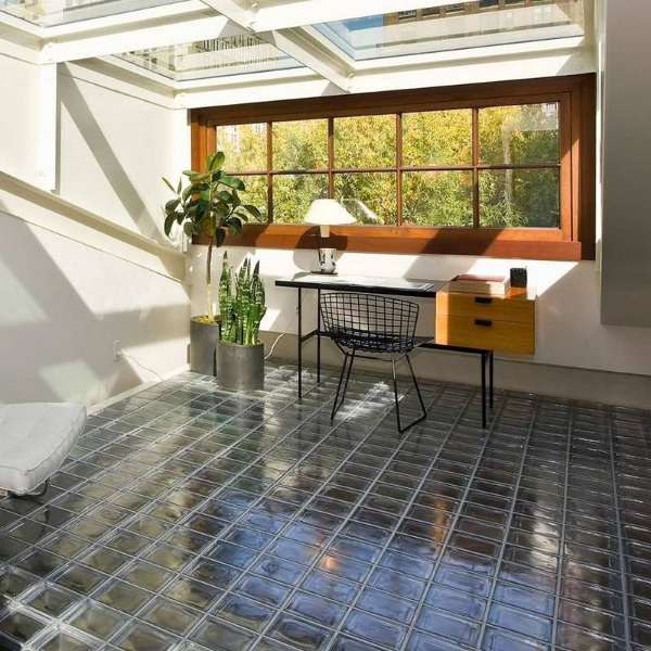 Clear Solid Glass Bricks Floor