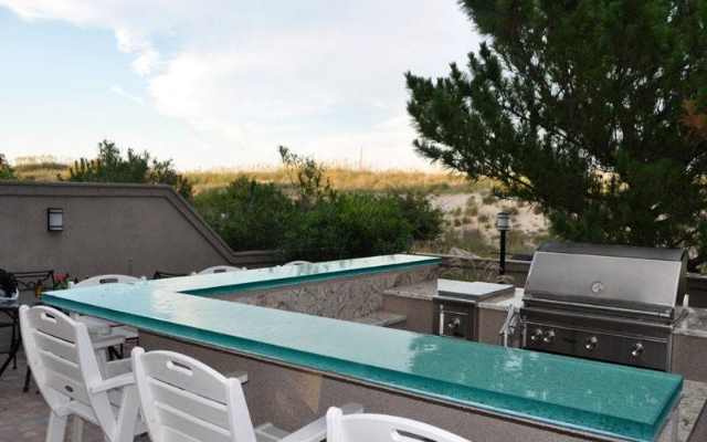 Outdoor overlength thick glass countertops