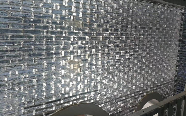 Clear solid glass bricks for Great Wall