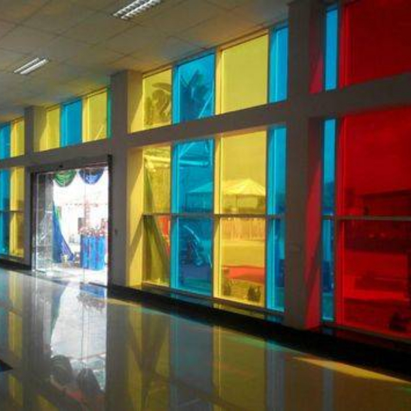 Colorful safety tempered laminated glass