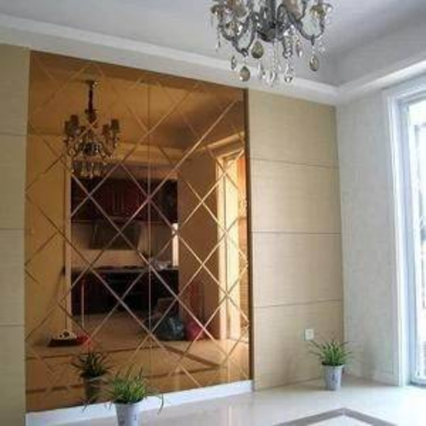 Types and characteristics of decorative glass