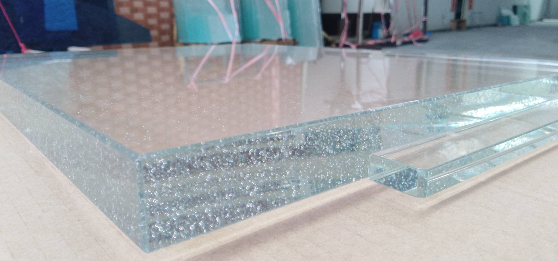 crystal glass for counter top with bubbles