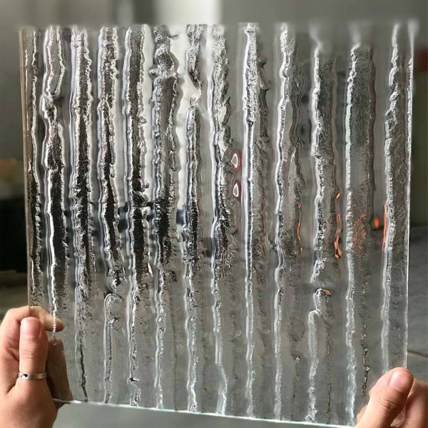 Vertical bar pattern kiln safety glass